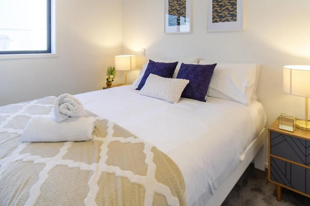 Vibrant Central Christchurch Pad 2 Bed 1 Bath With Park
